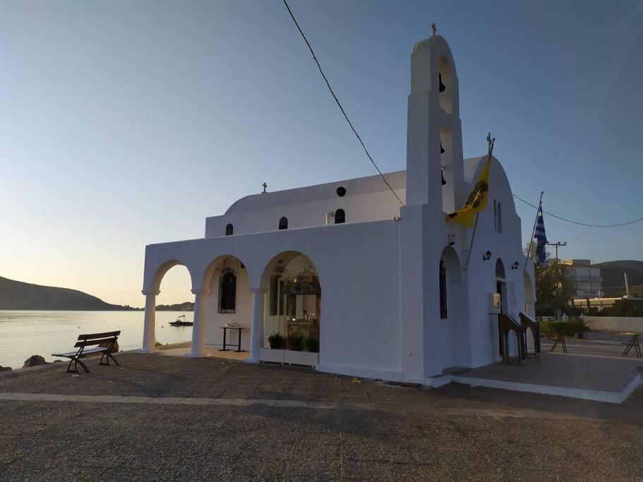 Modern Studio Next To The Sea! Porto Rafti Exterior photo